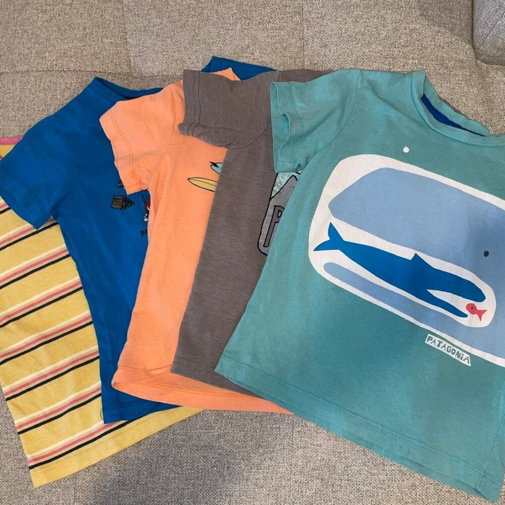 Patagonia 2T t-shirt bundle